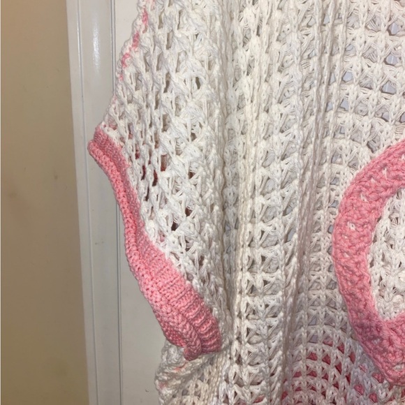 NWOT POL Open Crochet Oversized Peace Sign Sweater in white and pink L - Picture 6 of 12